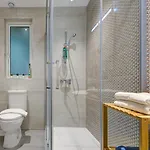 Apartmán 1br Near St Julians Hotspots With Ac By 360 Estates