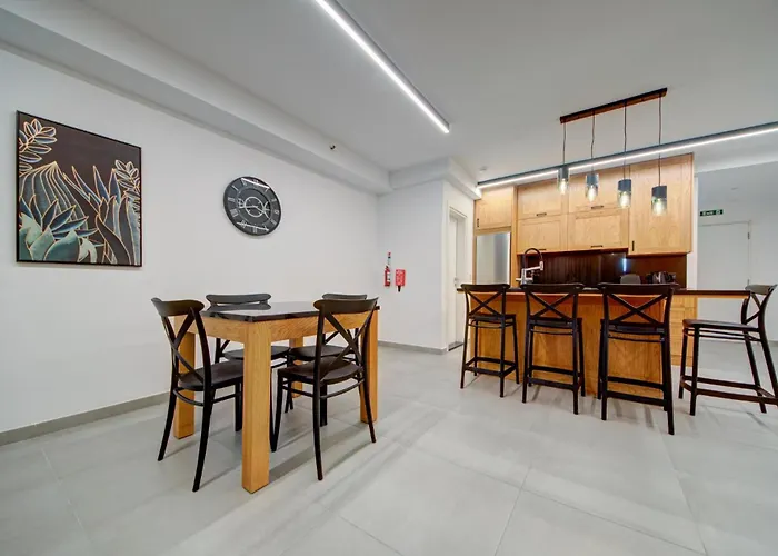 1br Near St Julians Hotspots With Ac By 360 Estates شقة *