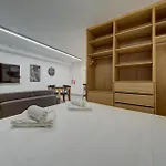 1br Near St Julians Hotspots With Ac By 360 Estates Saint Julian's