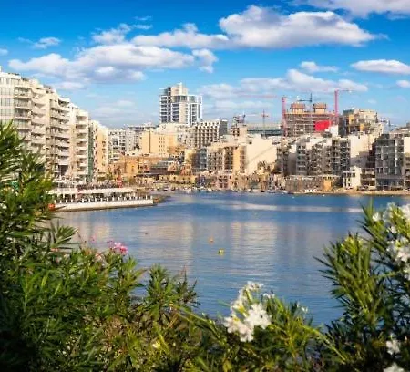 شقة 1br Near St Julians Hotspots With Ac By 360 Estates