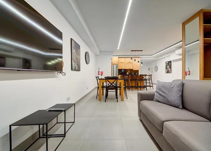 Apartament 1br Near St Julians Hotspots With Ac By 360 Estates *