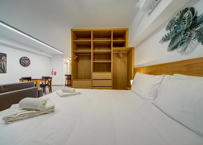 Apartament 1br Near St Julians Hotspots With Ac By 360 Estates